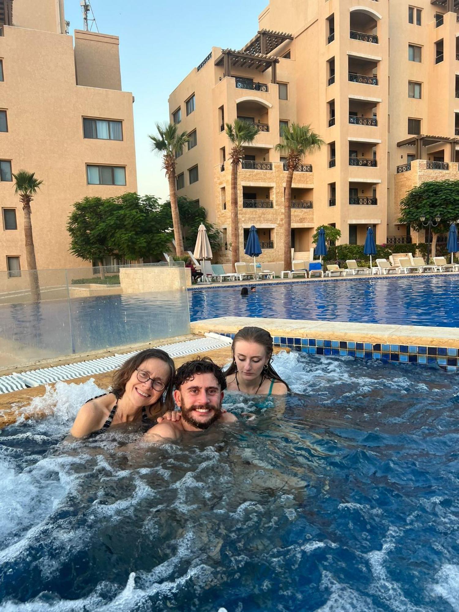 Comfy Stays Sea View Apartments At Deadsea Samarah Resort Sweimeh Экстерьер фото